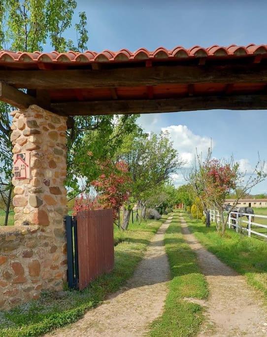 Granja De Cantarinas Ciudad Rodrigo Ngoại thất bức ảnh